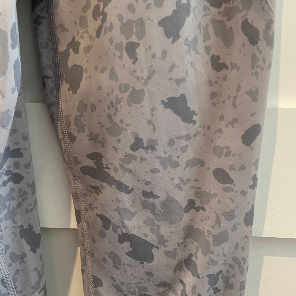 Alphalete Surface Power leggings Size small.​​ - Picture 4 of 11